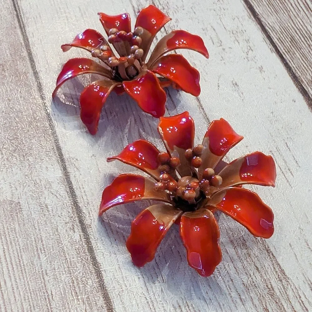 Vintage Clip On Earrings - Large Orange Flower 1 & 3/8